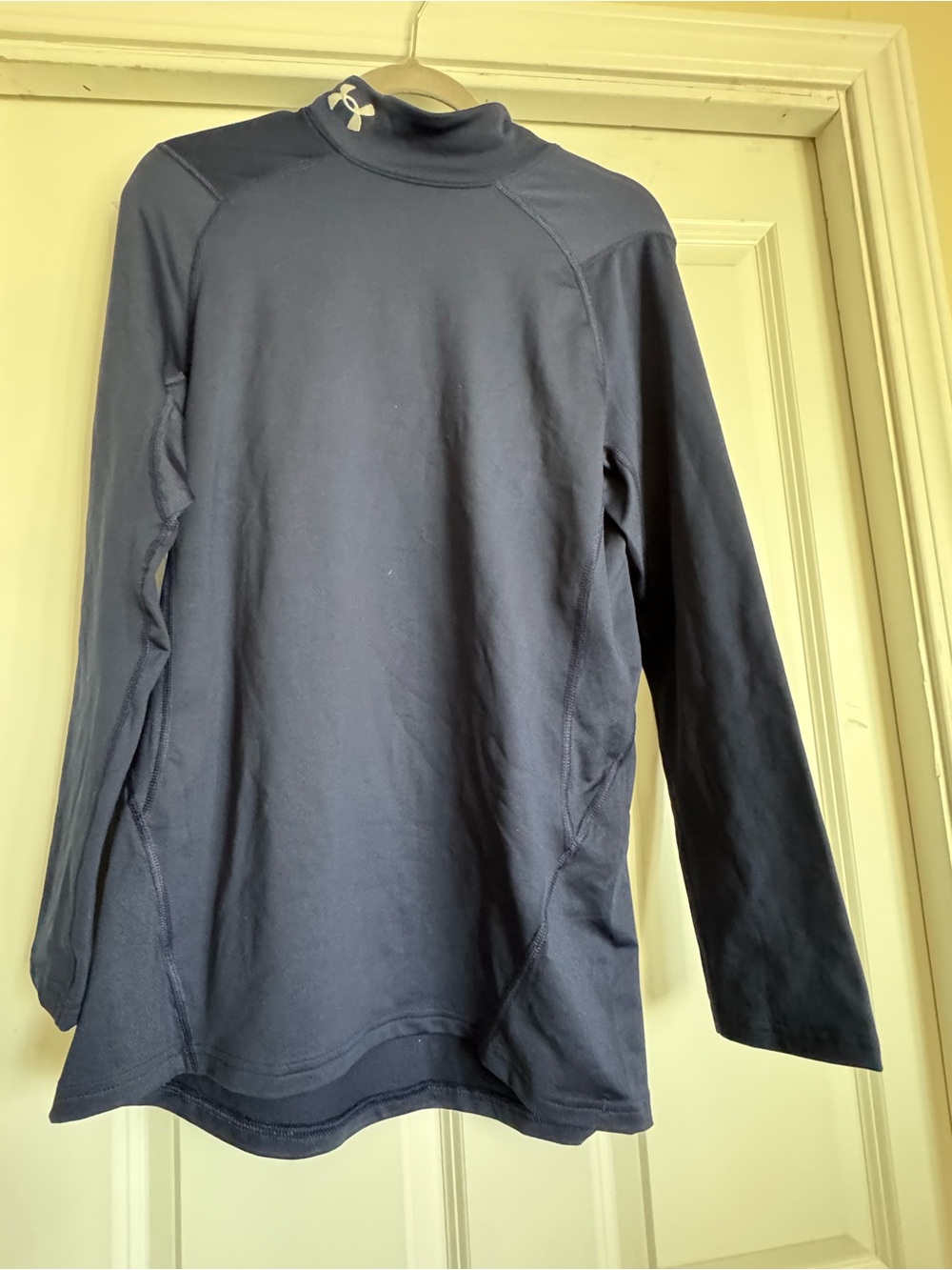 New Under Armour Medium Solid Navy Mock Neck Cold Gear Long Sleeve Fitted Shirt